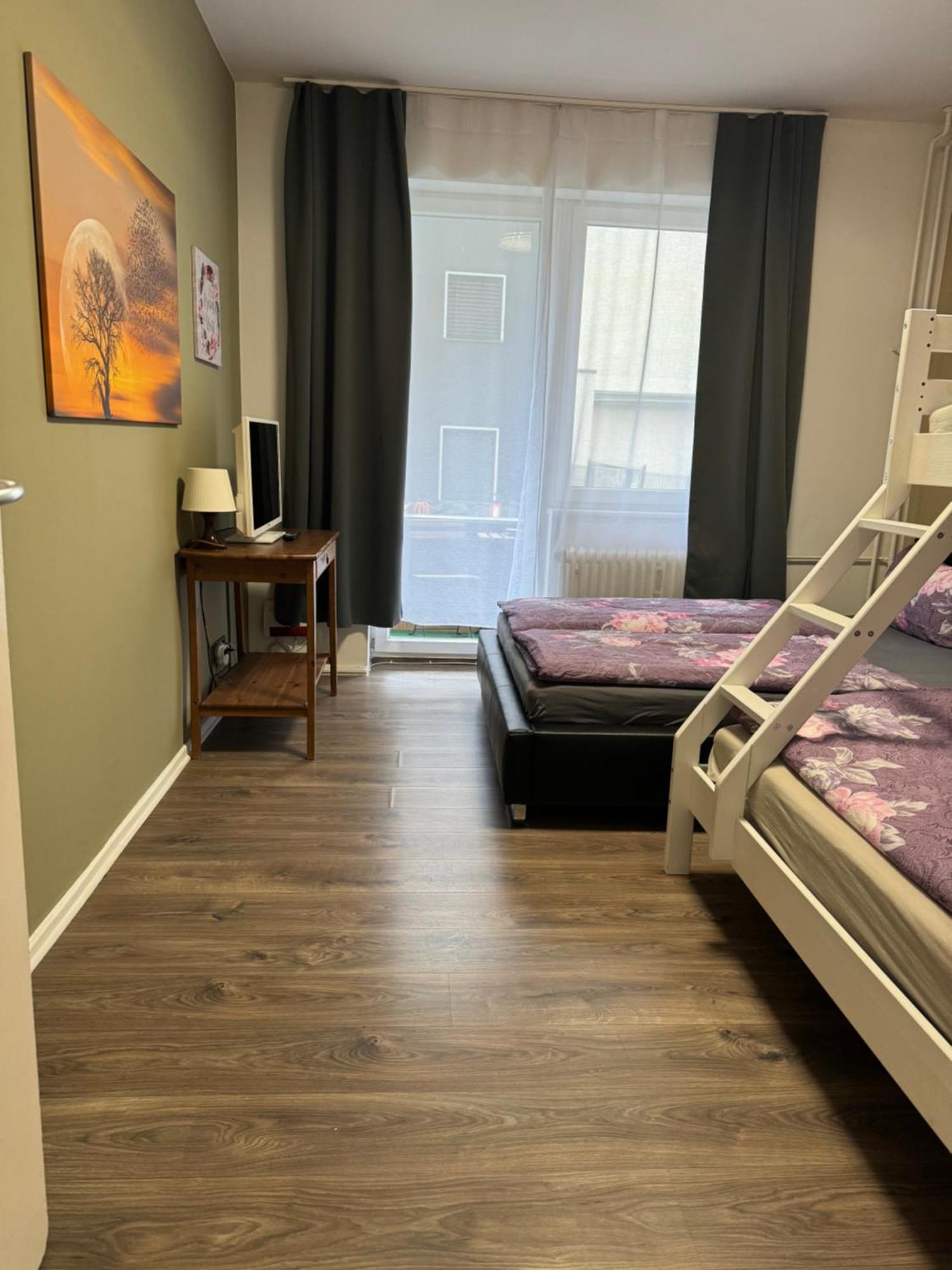 Berlin Pur - Wohnung Fuer Bis Zu 12 Personen Buitenkant foto